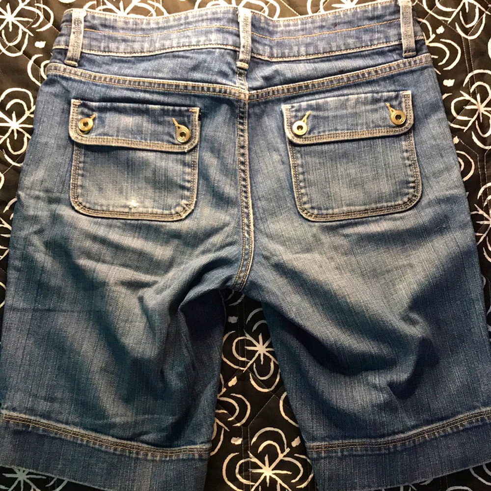 Ladies Sz.6 Banana Republic Classic Bermuda Shorts - Picture 2 of 4